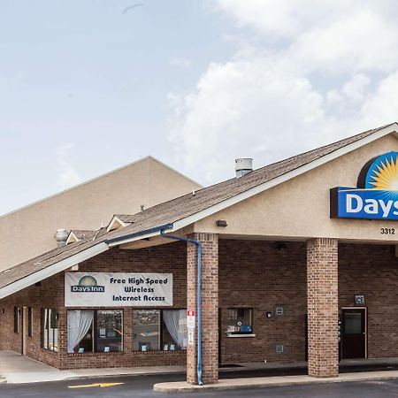Days Inn By Wyndham Nashville N Opryland/Grand Ole Opry Екстериор снимка