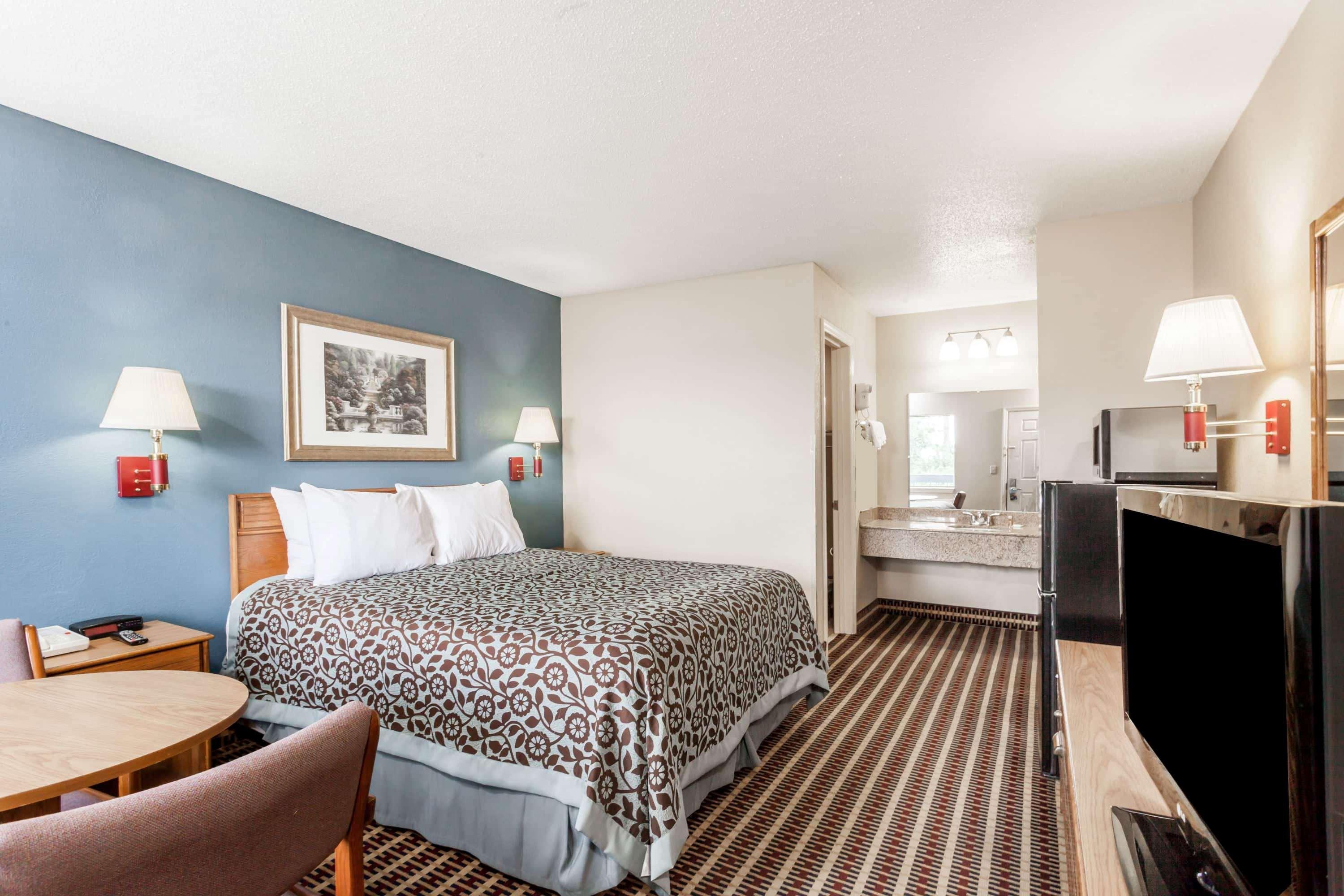 Days Inn By Wyndham Nashville N Opryland/Grand Ole Opry Екстериор снимка