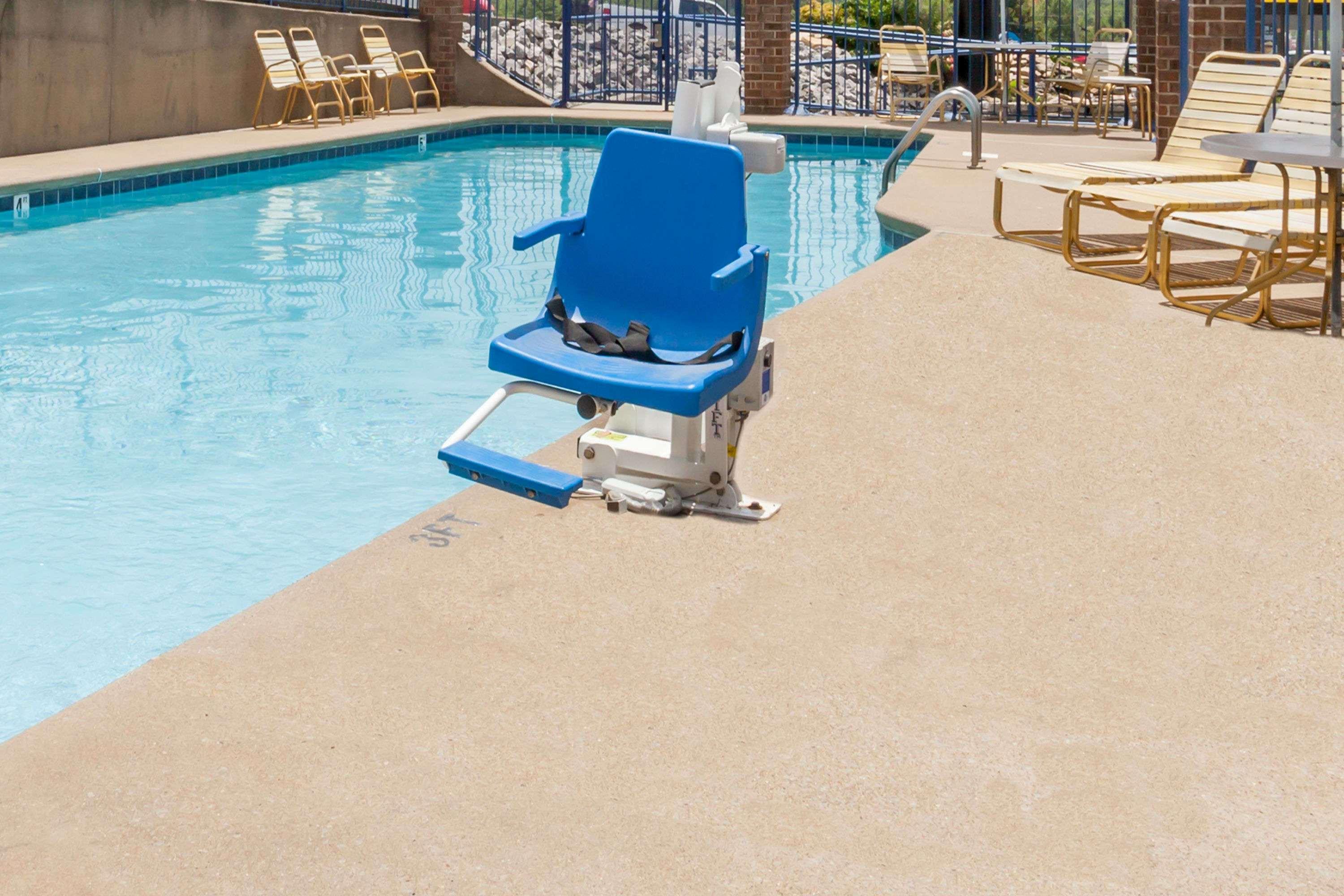 Days Inn By Wyndham Nashville N Opryland/Grand Ole Opry Екстериор снимка