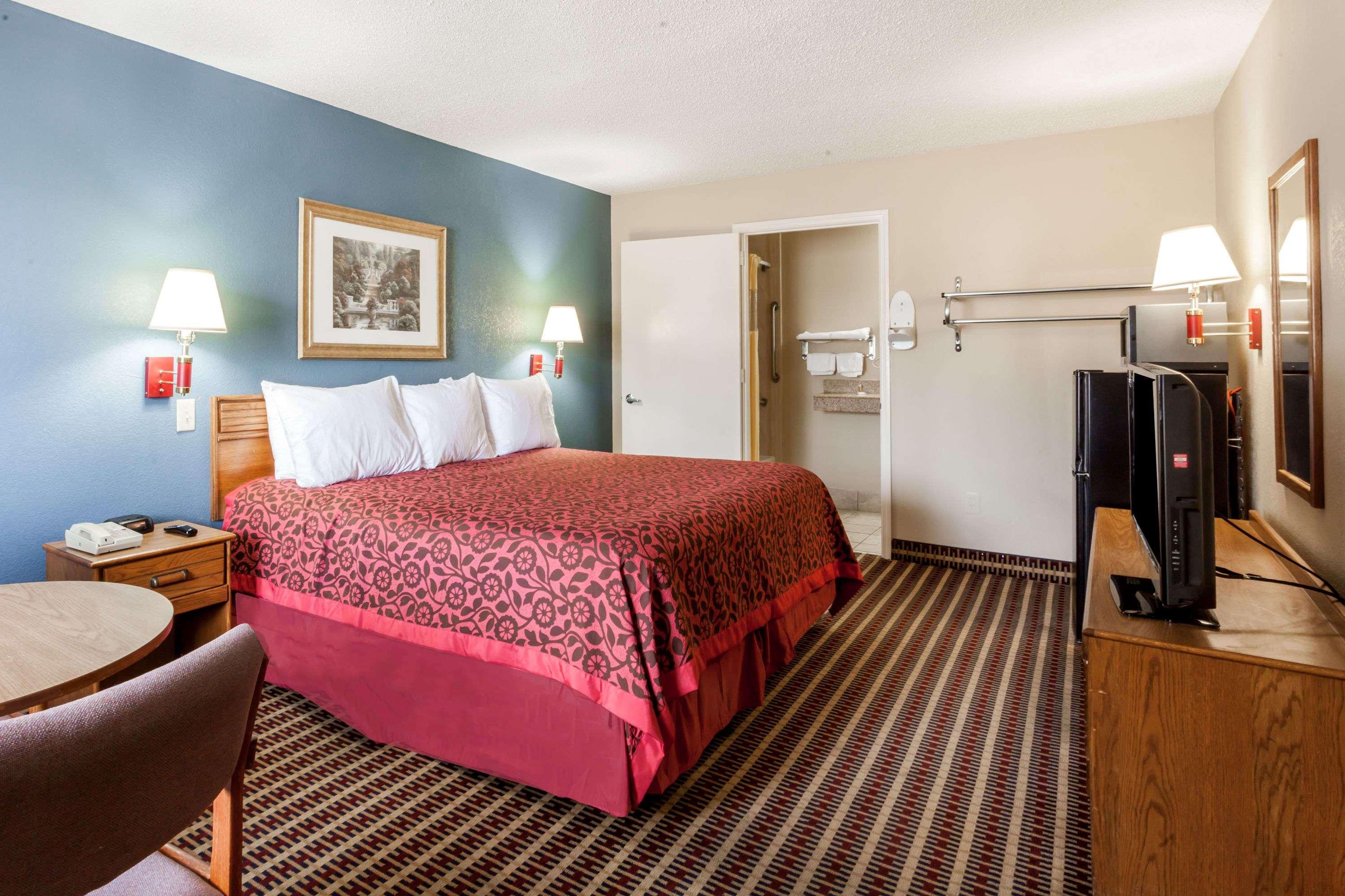 Days Inn By Wyndham Nashville N Opryland/Grand Ole Opry Екстериор снимка