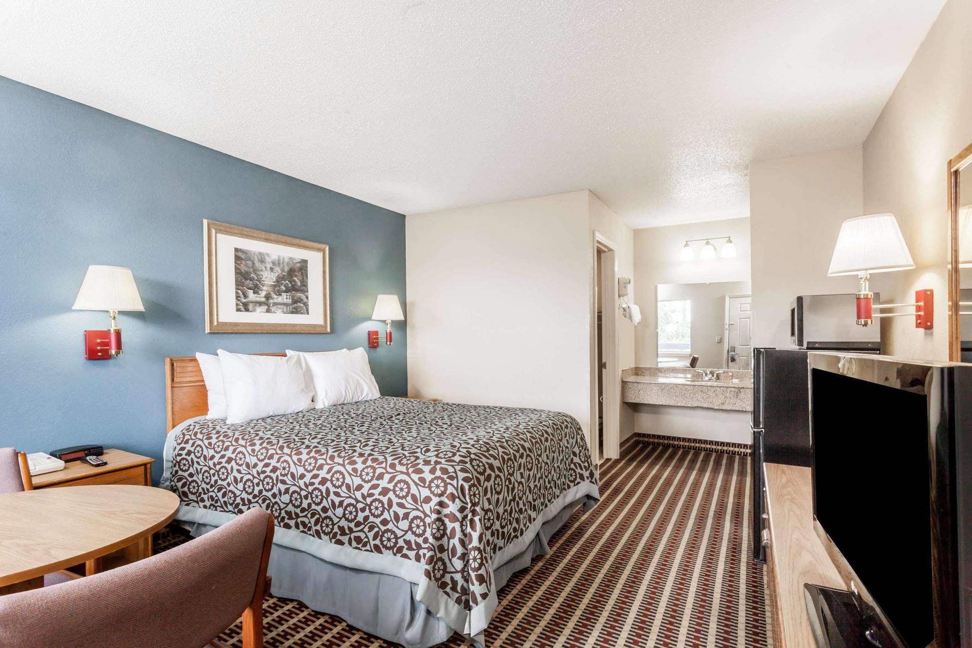 Days Inn By Wyndham Nashville N Opryland/Grand Ole Opry Екстериор снимка